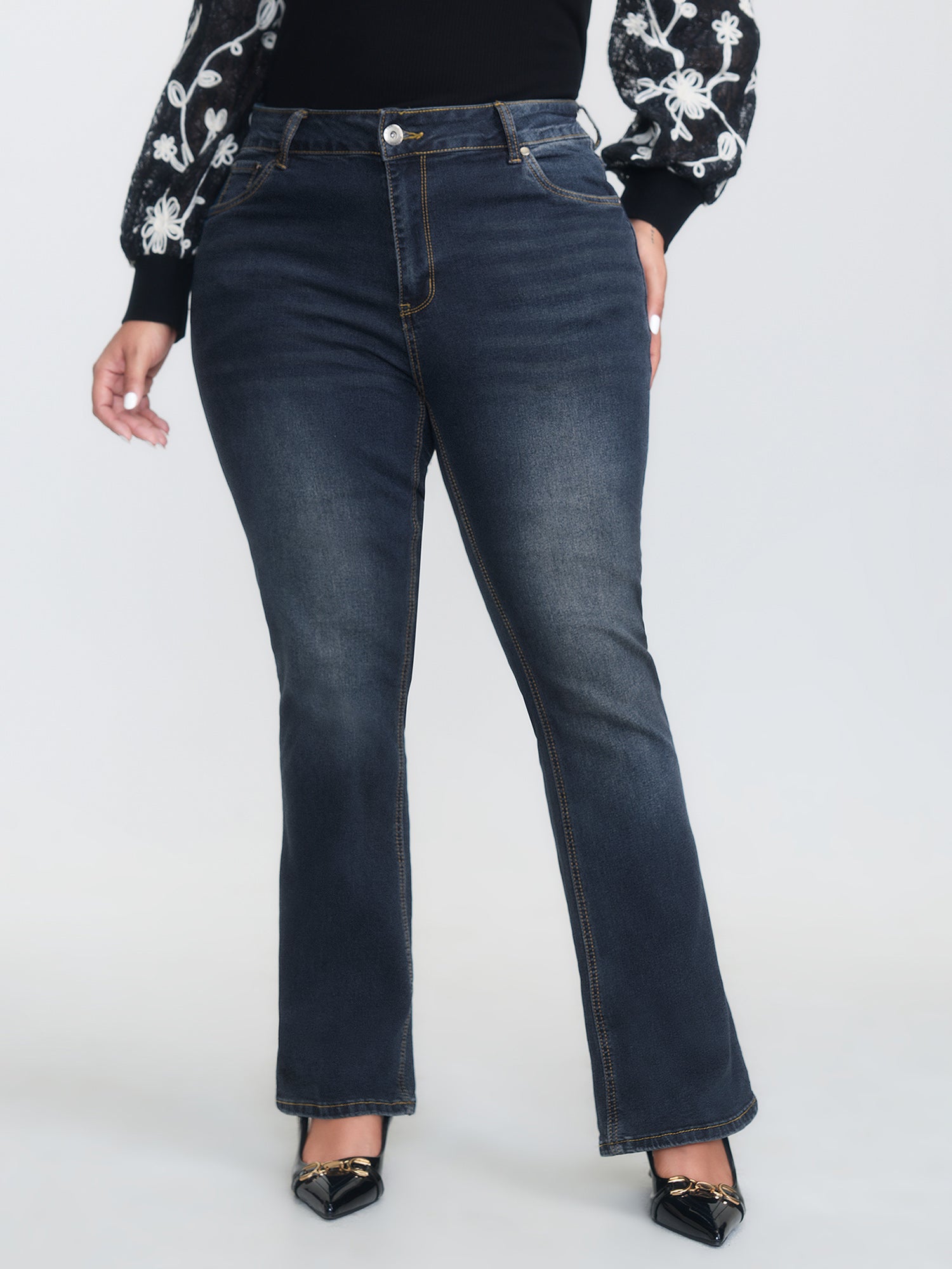 Thigh-Friendly Stretchy Flared Jeans
