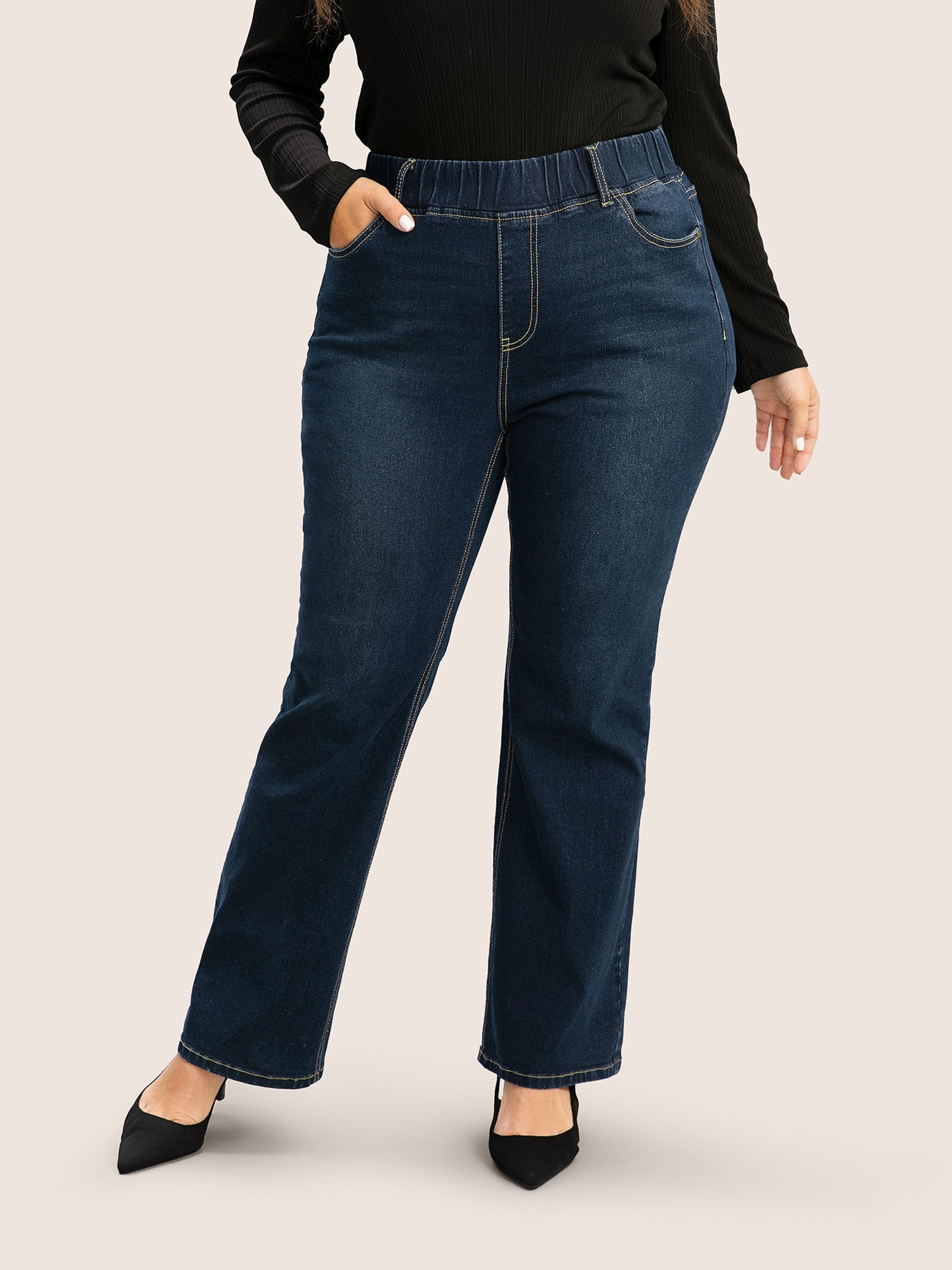 Pull-On Stretchy Waist Straight-Leg Jeans