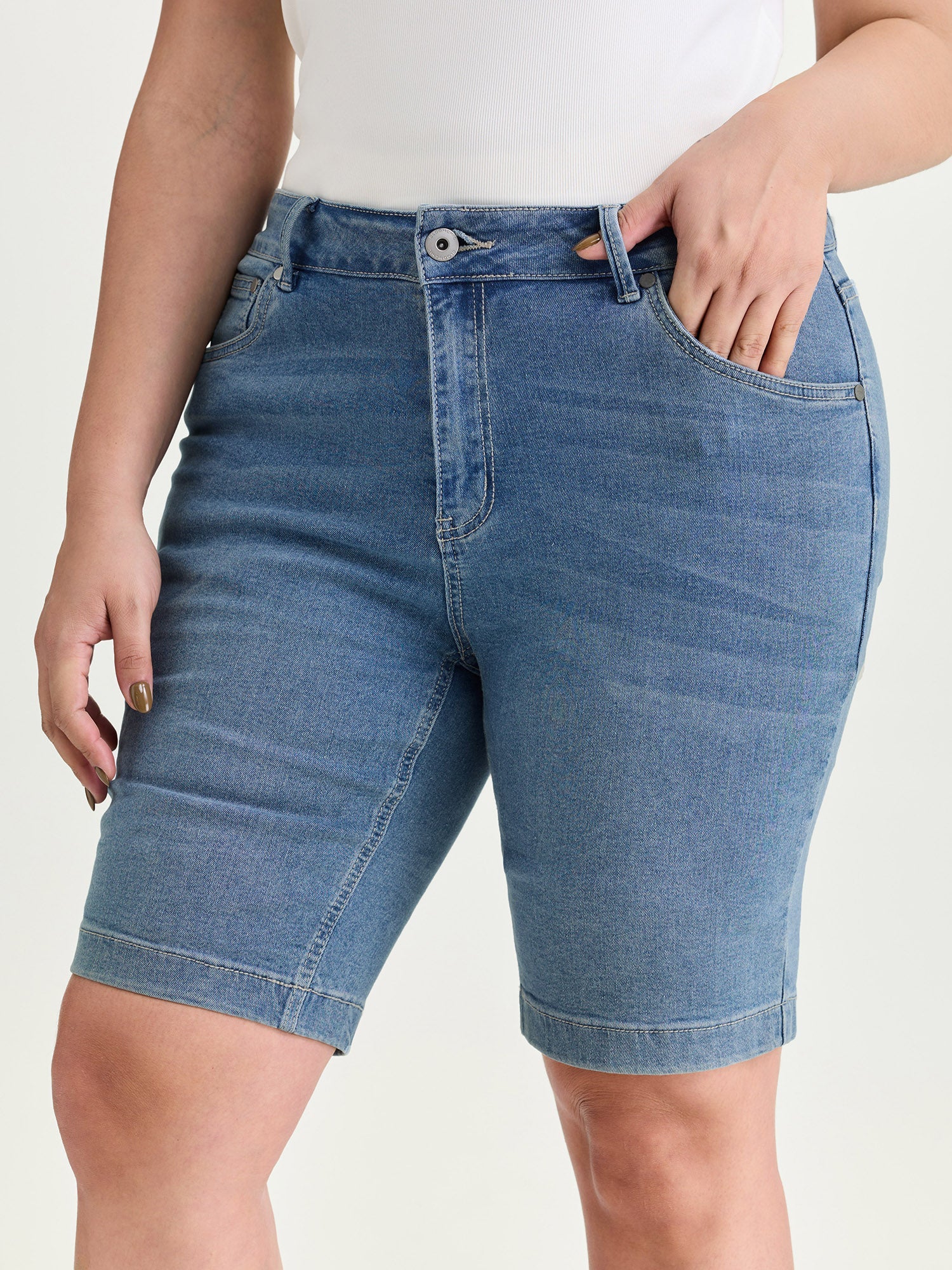 High Rise Knee-Length Skinny-Fit Denim Shorts