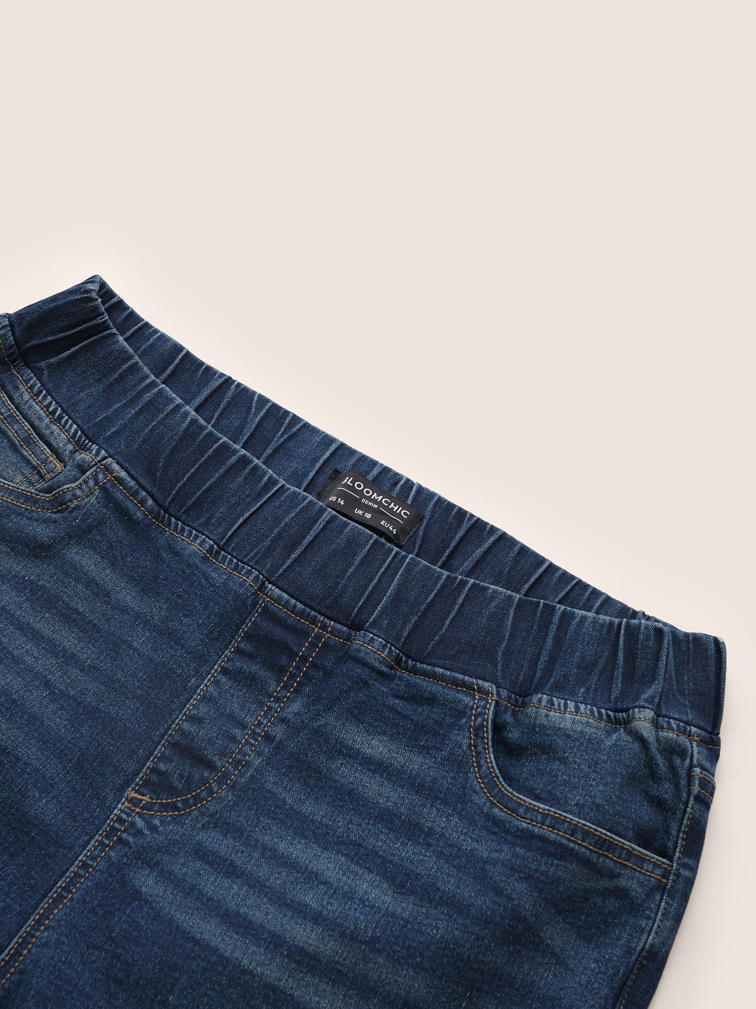 Pull-On Stretchy Waist Skinny-Fit Capri Jeans