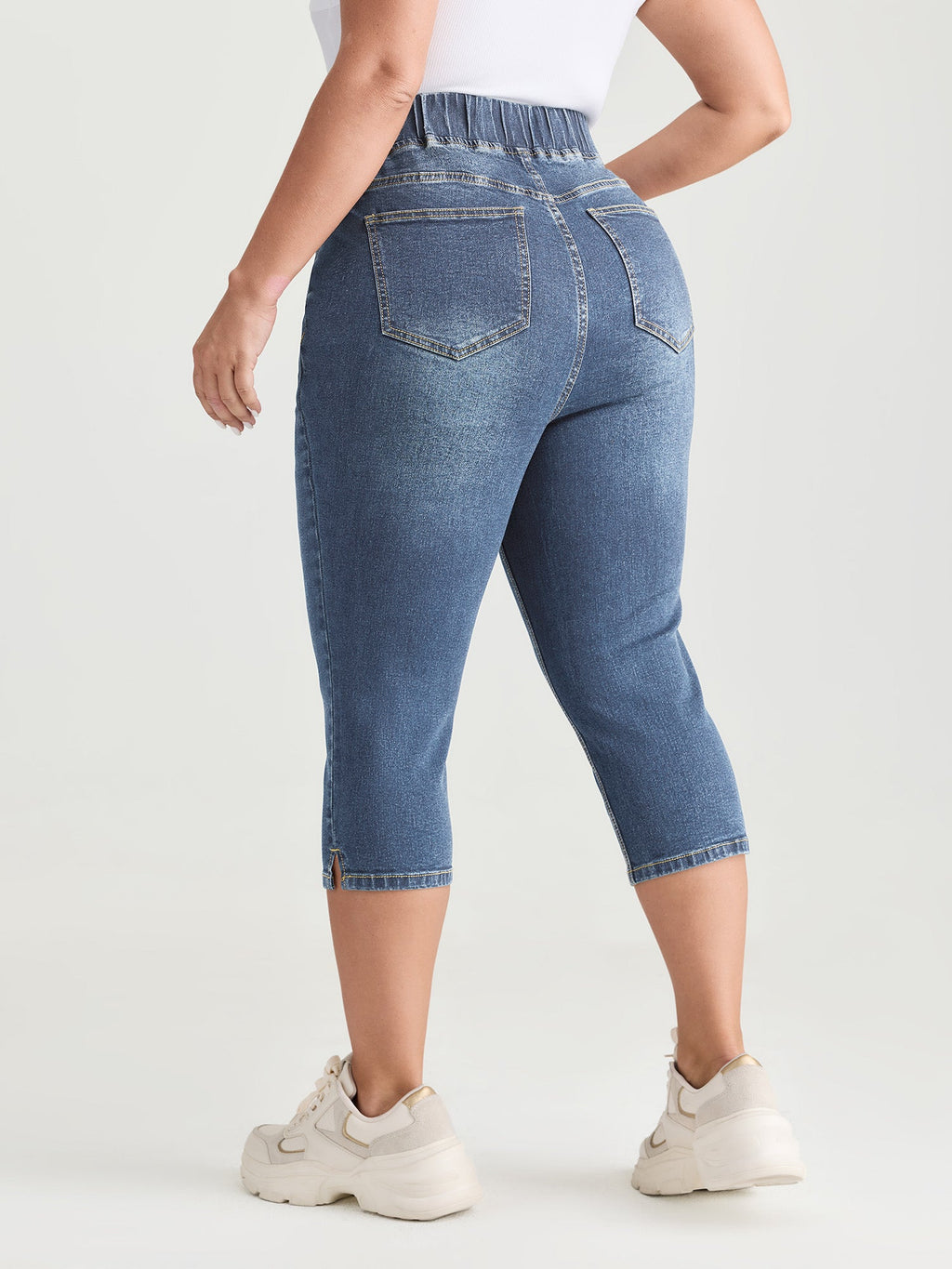 Pull-On Stretchy Waist Skinny-Fit Capri Jeans